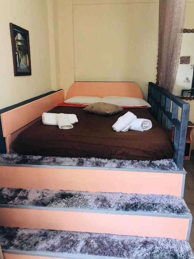 יאליסוס Takis Hotel Apartments מראה חיצוני תמונה