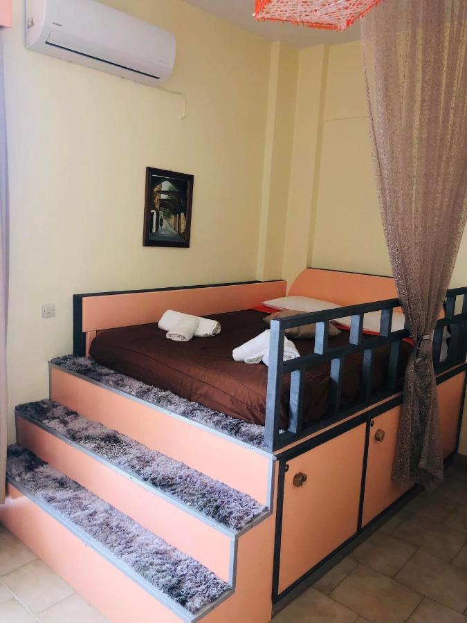 יאליסוס Takis Hotel Apartments מראה חיצוני תמונה