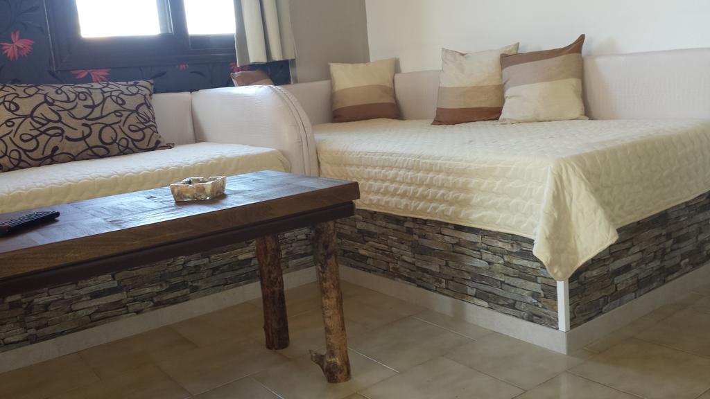 יאליסוס Takis Hotel Apartments חדר תמונה