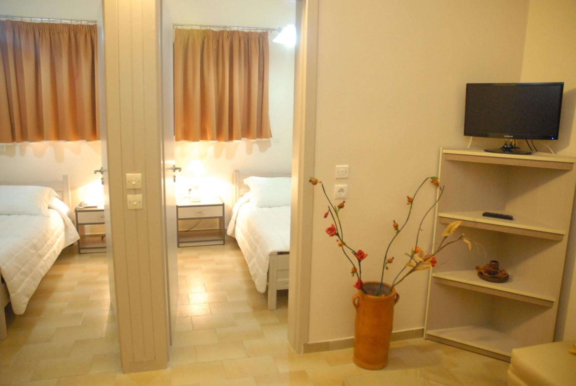 יאליסוס Takis Hotel Apartments מראה חיצוני תמונה