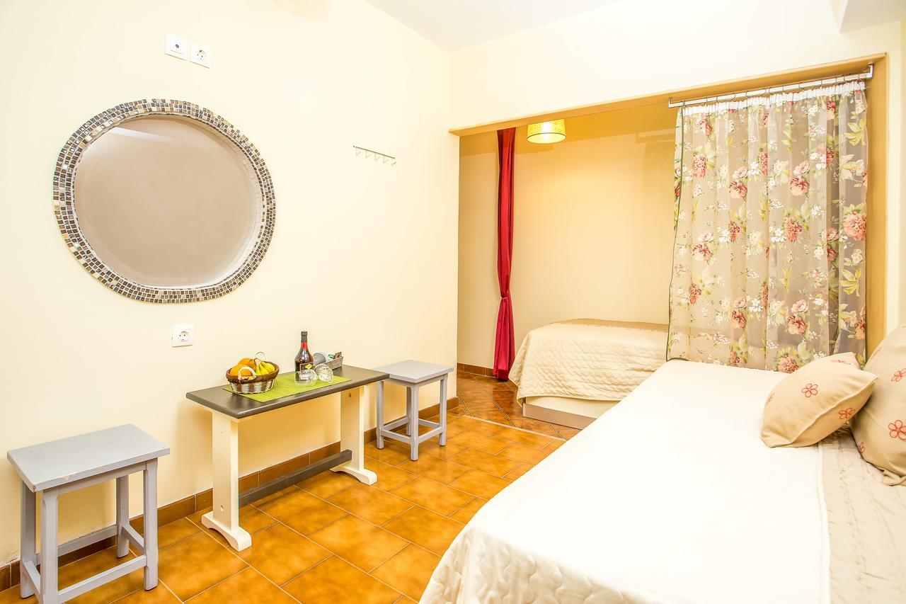 יאליסוס Takis Hotel Apartments מראה חיצוני תמונה